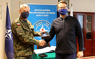 Ćwiczenia sztabowe żołnierzy NATO w Elblągu. Z wizytą przybył ambasador Estonii